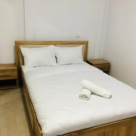 Apartment New And Modern In Villa, Near Center M36 *