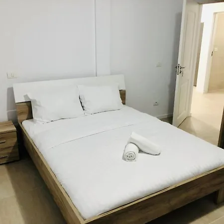 Apartment New And Modern In Villa, Near Center M36 *
