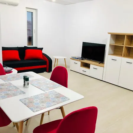 New And Modern In Villa, Near Center M36 *