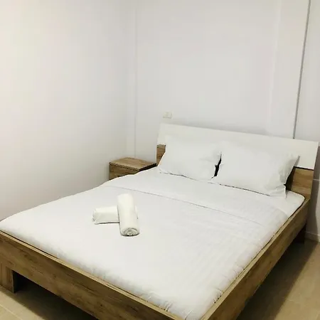 Apartment New And Modern In Villa, Near Center M36 *