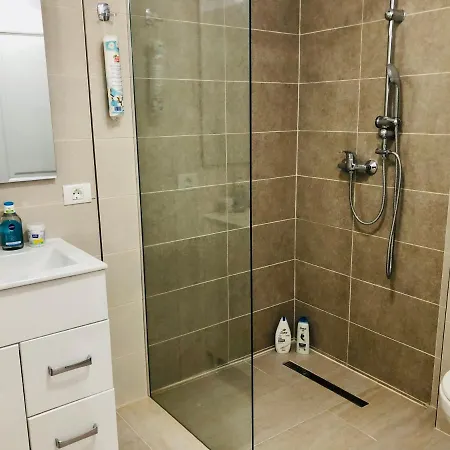 New And Modern In Villa, Near Center M36 *